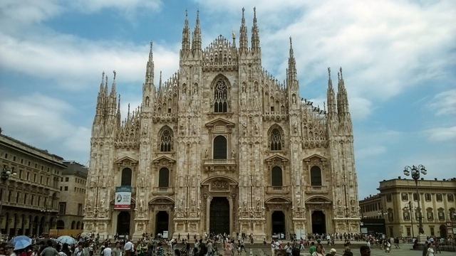 Milan Cathedral, History, Description, & Facts